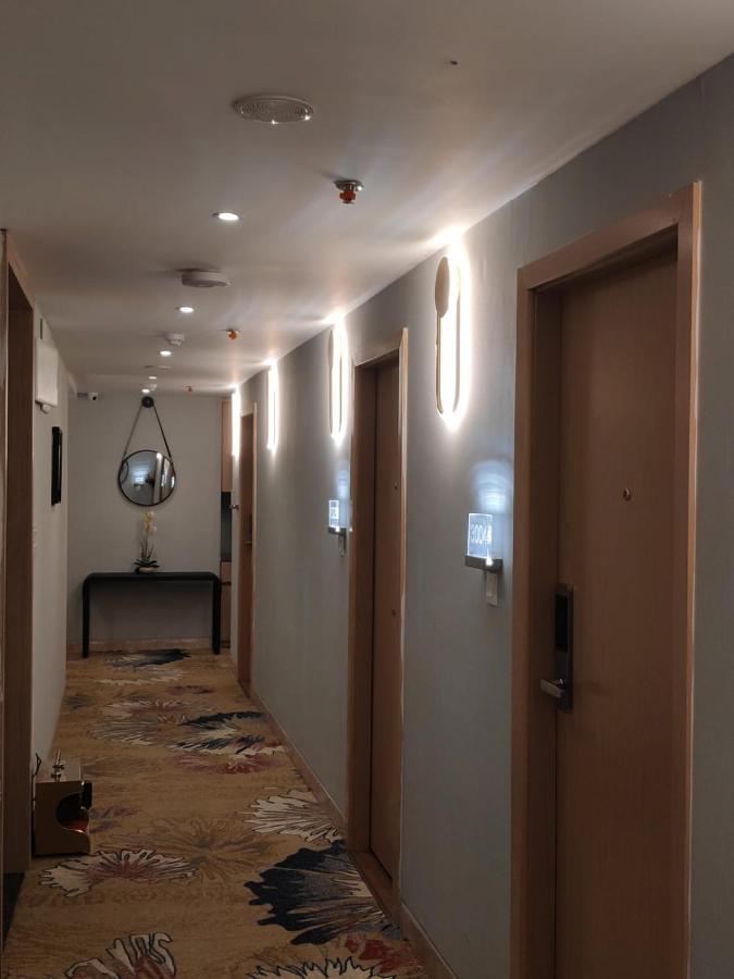 The Bastion Hotel Бопал Екстериор снимка