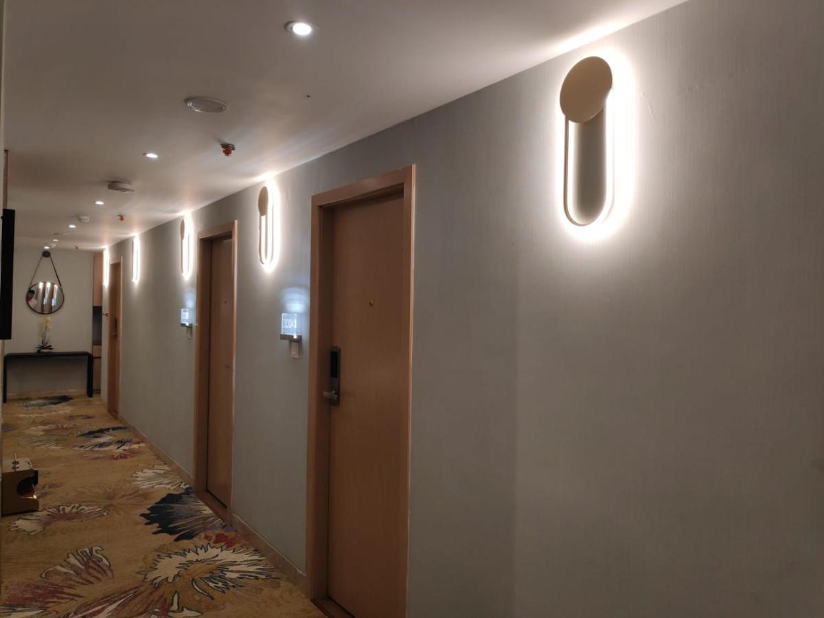 The Bastion Hotel Бопал Екстериор снимка