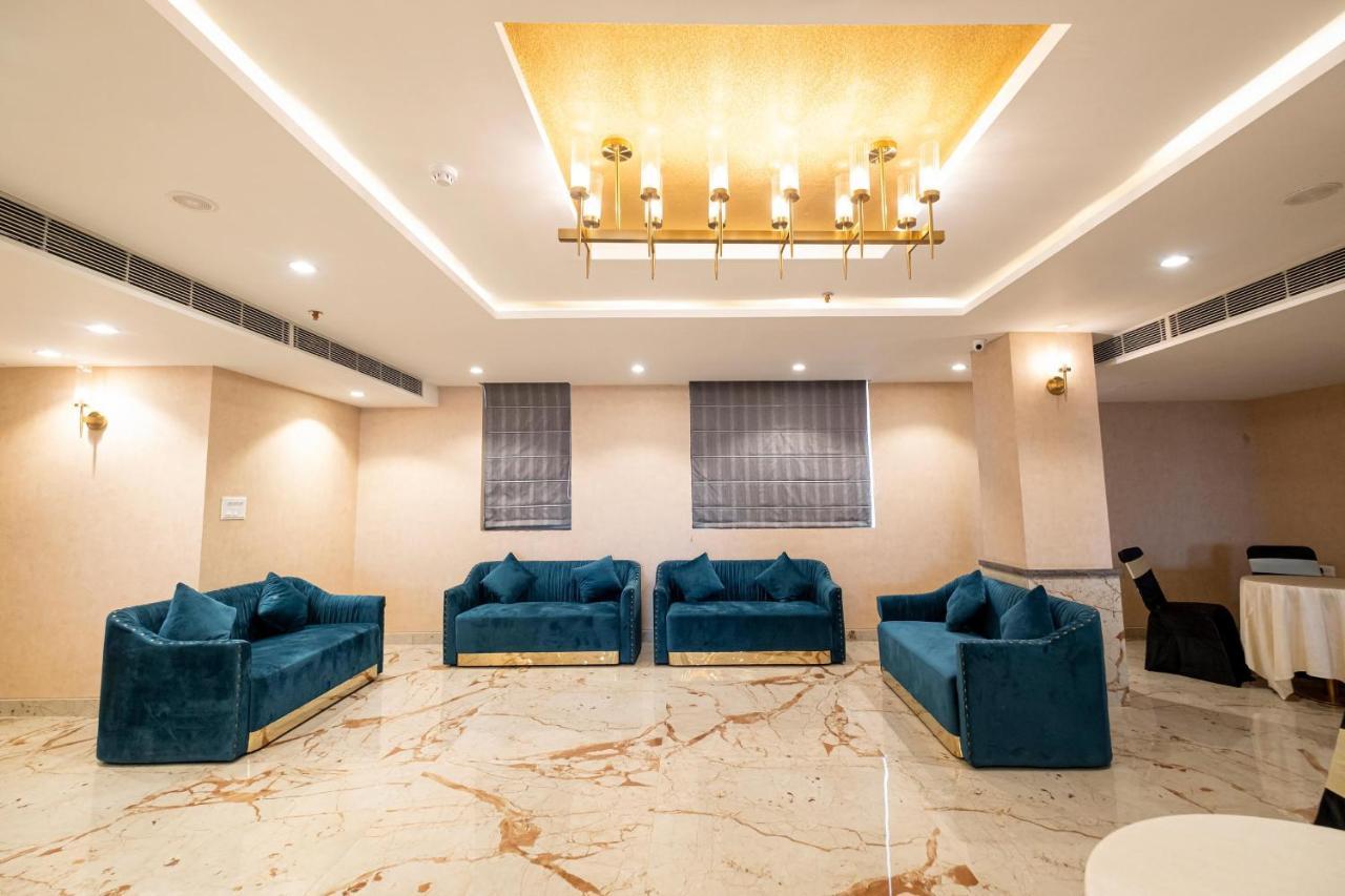 The Bastion Hotel Бопал Екстериор снимка
