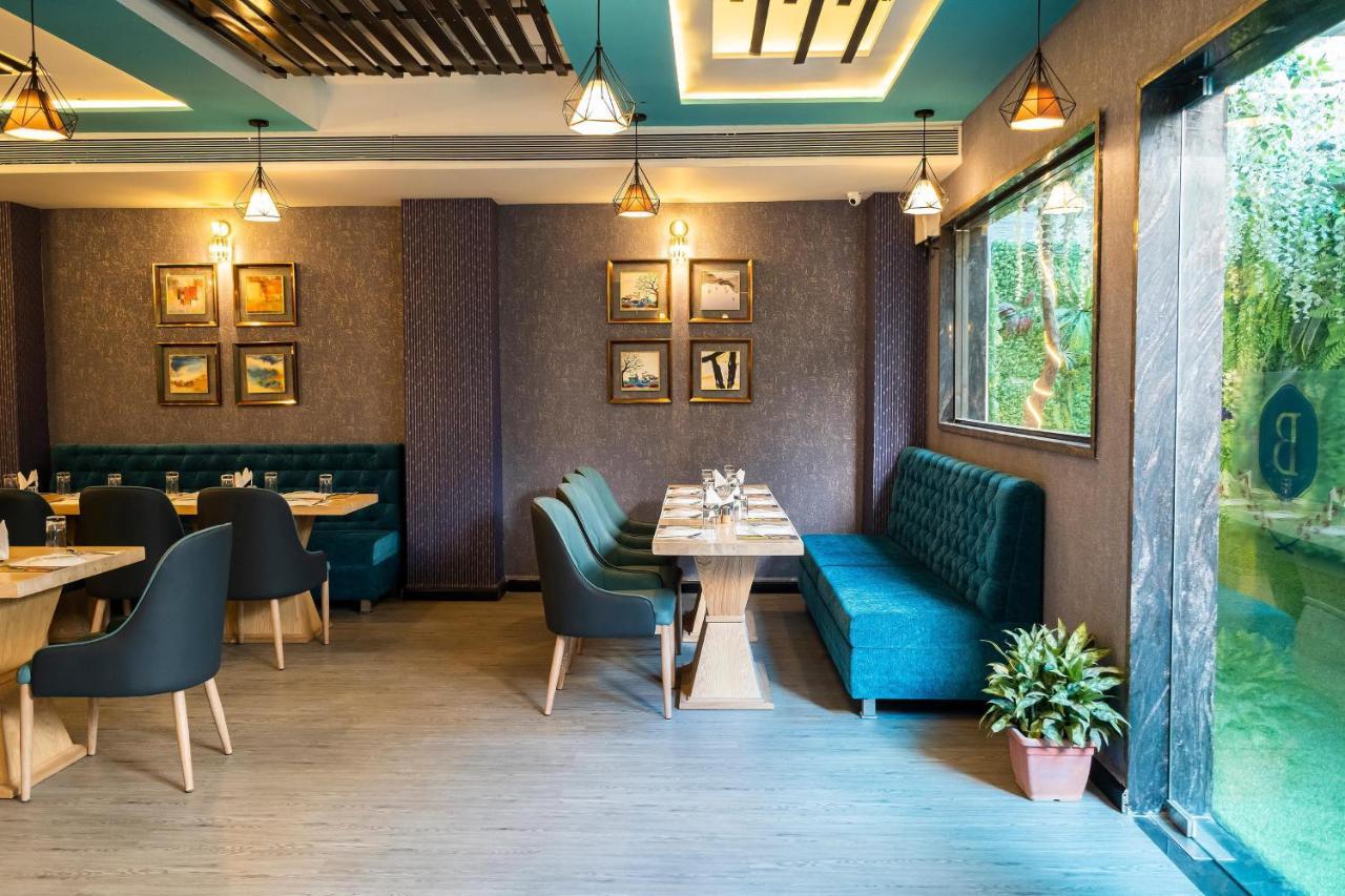 The Bastion Hotel Бопал Екстериор снимка