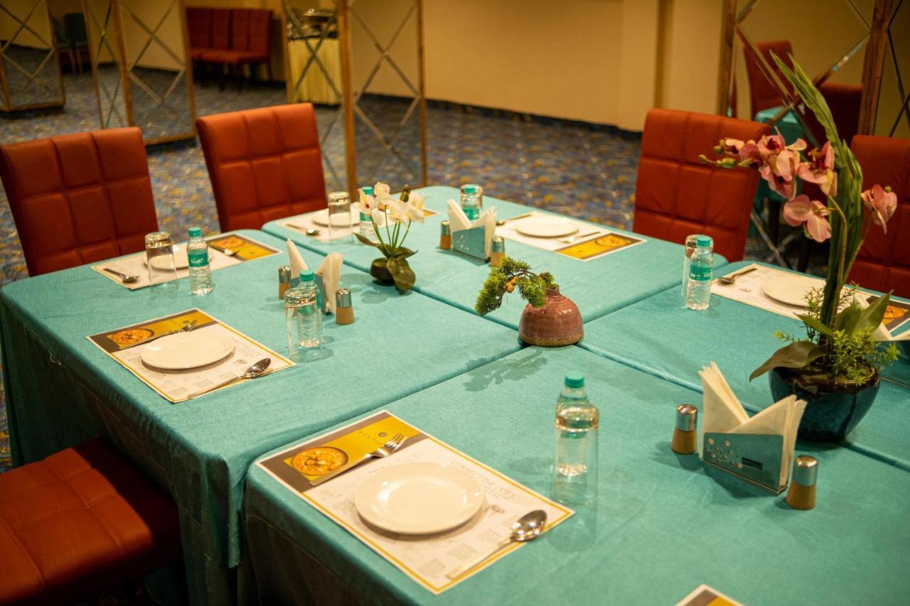 The Bastion Hotel Бопал Екстериор снимка